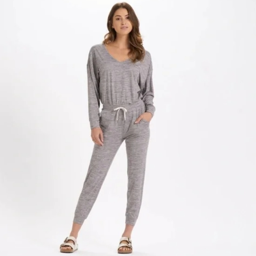 VUORI Lux Performance Jumpsuit In Clay Heather